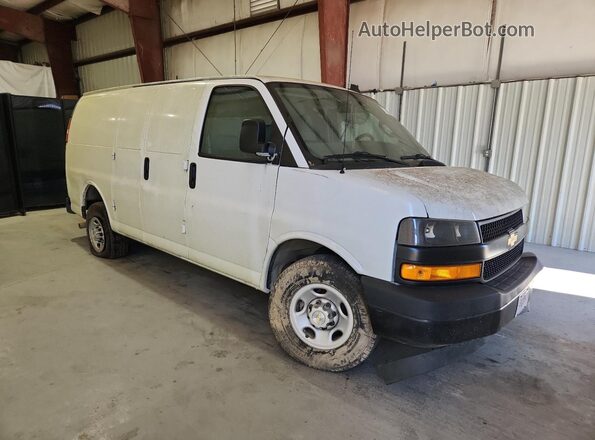 1GCWGAFP1N1174919 2022 CHEVROLET EXPRESS White Front view