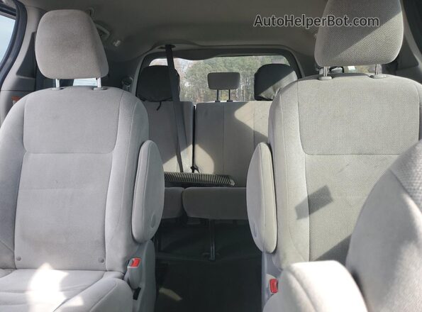 5TDZZ3DC0LS085863 2020 TOYOTA SIENNA Black უკანა სალონის ხედი