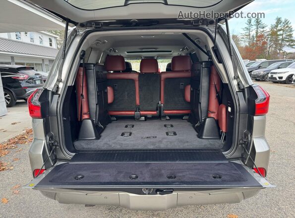JTJHY7AX6J4263505 2018 LEXUS LX Silver 