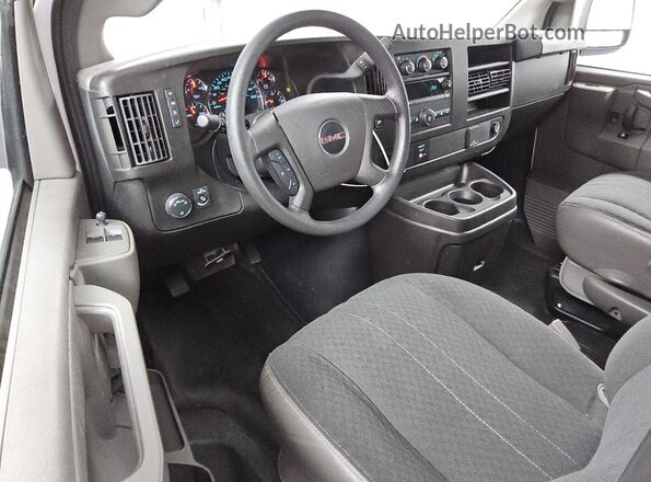1GTW7AFP0R1159964 2024 GMC SAVANA White ხელსაწყოთა პანელის ხედი