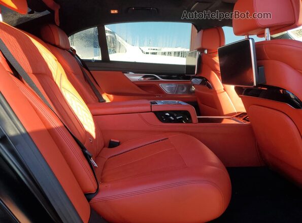 WBA7F2C50JG856386 2018 BMW ALPINA Black Widok wnętrza z tyłu