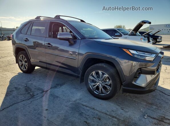 JTMB6RFV5PD085130 2023 TOYOTA LE Gray Передня права чверть