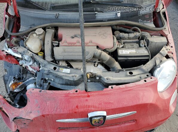 3C3CFFFH4HT594316 2017 FIAT 500 Красный Вид задней части салона