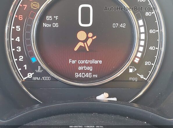 3C3CFFLH8JT425782 2018 FIAT 500C White 