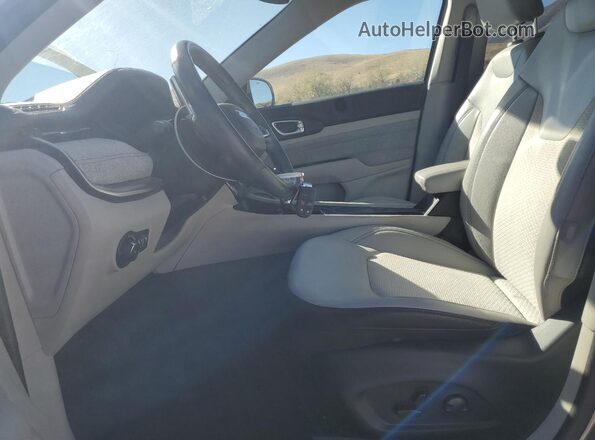 3C4NJCBB3NT176327 2022 JEEP COMPASS Silver Widok wnętrza z przodu