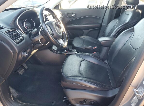 3C4NJCCB6LT152714 2020 JEEP COMPASS Gray Vista interior delantera