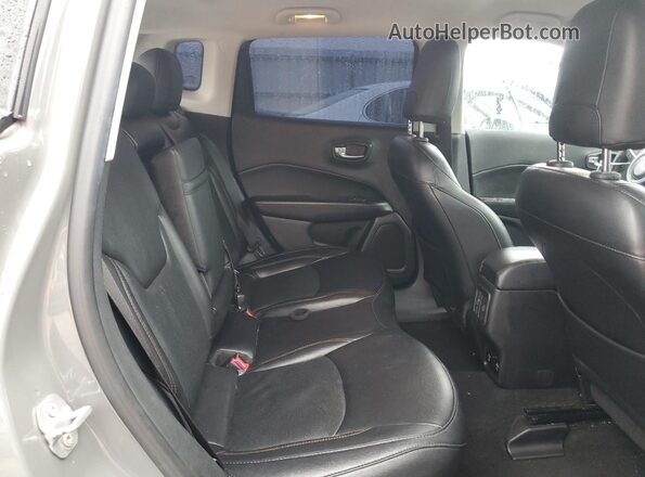 3C4NJCCBXKT777843 2019 JEEP COMPASS Gray Հետևի նստատեղերի տեսք