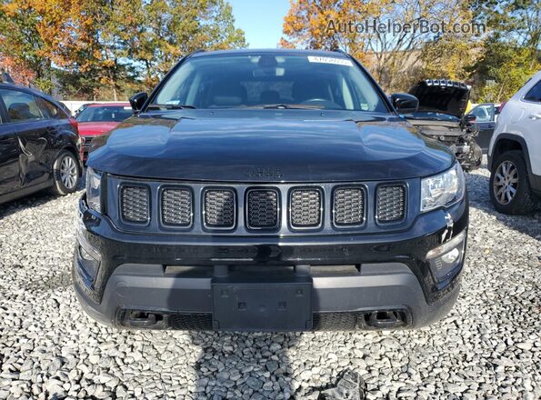 3C4NJDAB9LT210033 2020 JEEP COMPASS Black Widok z przodu