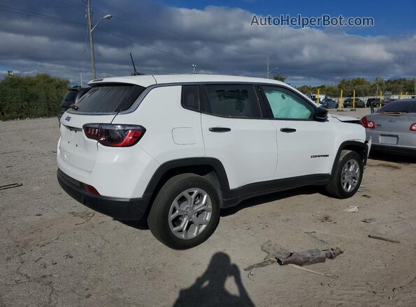 3C4NJDAN3RT171989 2024 JEEP COMPASS White Tył prawy