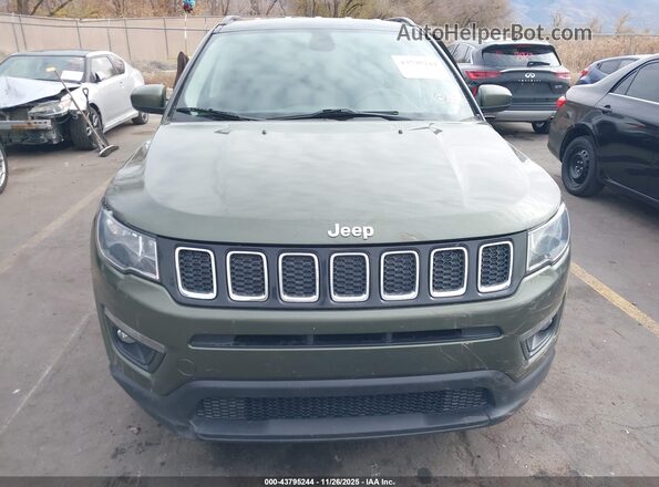 3C4NJDBB8KT740894 2019 JEEP COMPASS Зеленый Вид щитка приборов