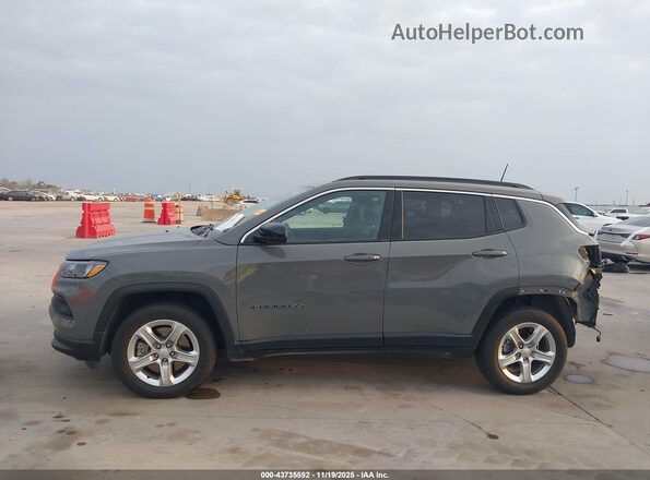 3C4NJDBN0PT513748 2023 JEEP COMPASS Gray 