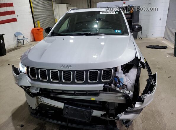 3C4NJDBN1RT170757 2024 JEEP COMPASS Silver Vista frontal