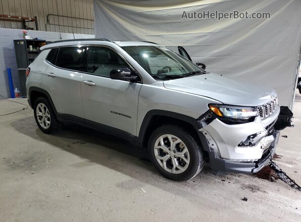 3C4NJDBN1RT170757 2024 JEEP COMPASS Silver Delantero derecho