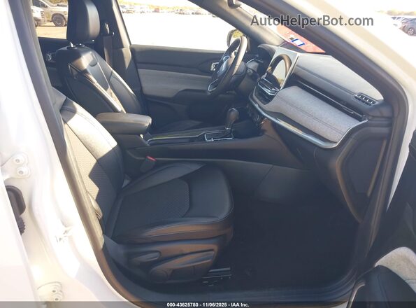 3C4NJDBN5RT117317 2024 JEEP COMPASS White Вид салону спереду