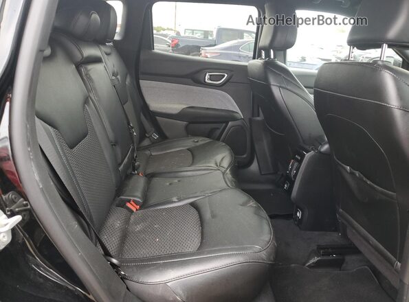 3C4NJDBN6RT109582 2024 JEEP COMPASS Black Rear seats view