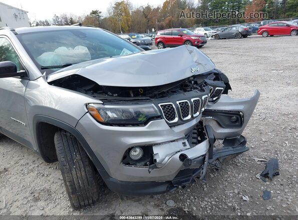 3C4NJDBN7PT527453 2023 JEEP COMPASS Silver 