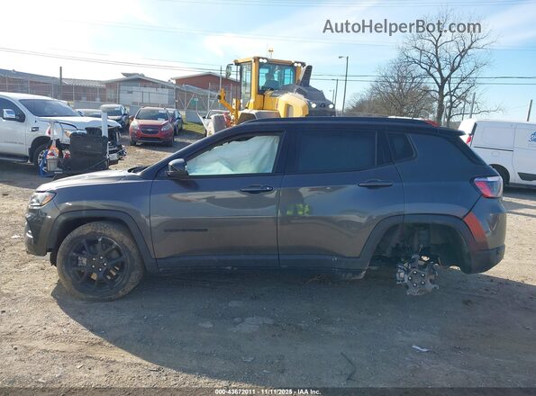 3C4NJDBN9RT592873 2024 JEEP COMPASS Gray Rear interior view