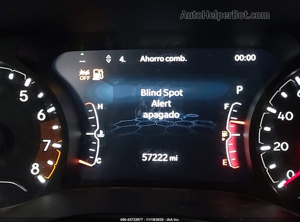 3C4NJDBNXPT562083 2023 JEEP COMPASS White 