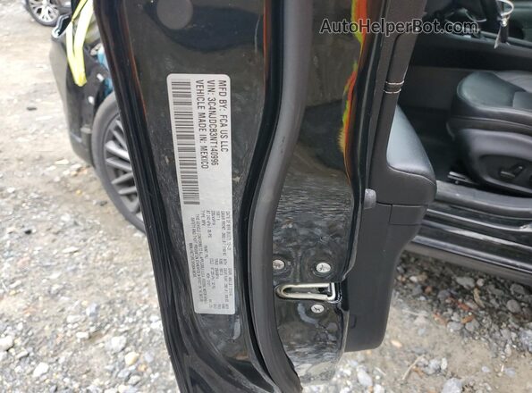3C4NJDCB3NT140996 2022 JEEP COMPASS Black VIN կոդի պիտակի տեսք