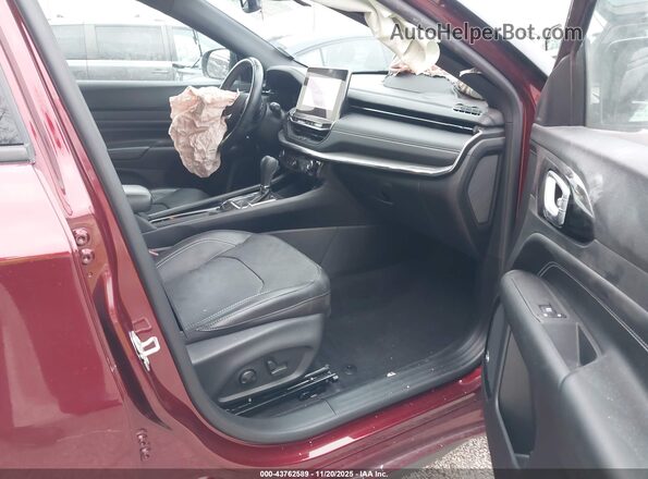 3C4NJDCB4NT221196 2022 JEEP COMPASS Красный Вид салона спереди
