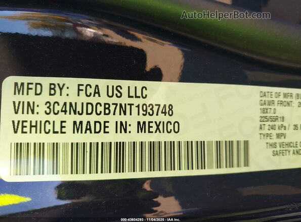 3C4NJDCB7NT193748 2022 JEEP COMPASS Black Engine compartment view