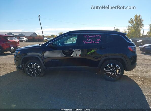 3C4NJDCB7NT193748 2022 JEEP COMPASS Black 360 interior view