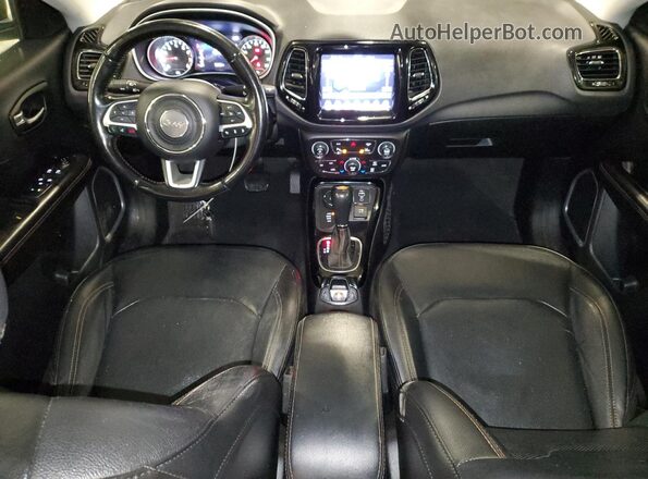 3C4NJDCB8MT519703 2021 JEEP COMPASS Серый Вид панели приборов