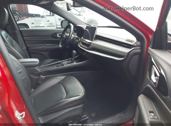 3C4NJDCB9NT213093 2022 JEEP COMPASS Красный Вид салона спереди