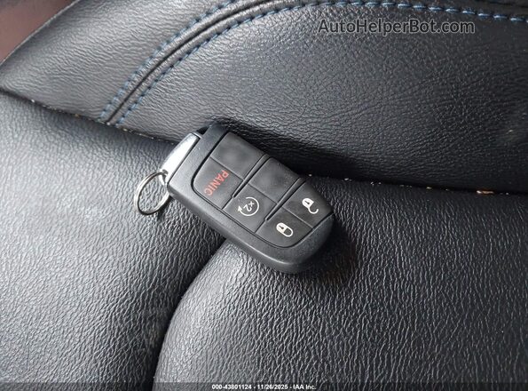 3C4NJDCN5ST539480 2025 JEEP COMPASS Black Առջևի վահանակի տեսք
