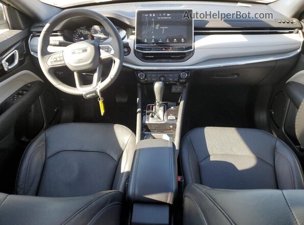 3C4NJDCN6PT560099 2023 JEEP COMPASS Серый 