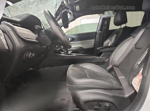 3C4NJDCN9ST509088 2025 JEEP COMPASS White წინა სალონის ხედი