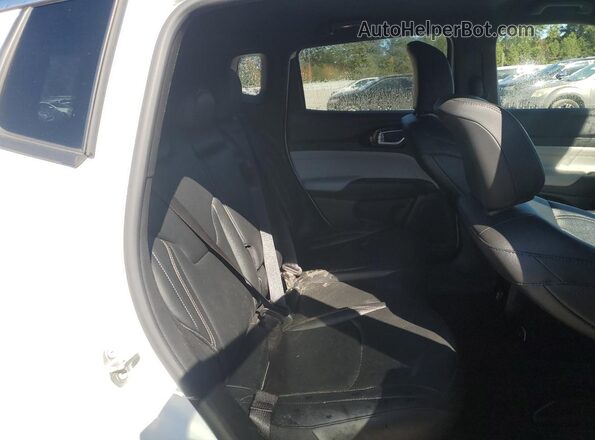 3C4NJDCNXST514316 2025 JEEP COMPASS White Rear interior view