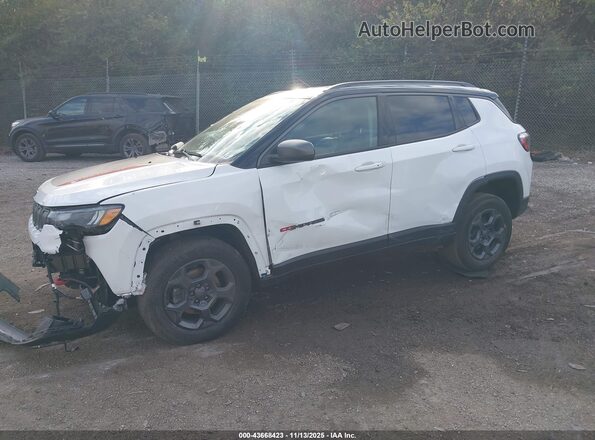 3C4NJDDB0NT130294 2022 JEEP COMPASS White Przód lewy
