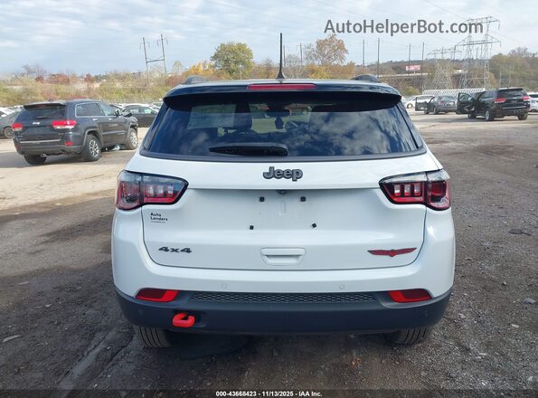3C4NJDDB0NT130294 2022 JEEP COMPASS White 