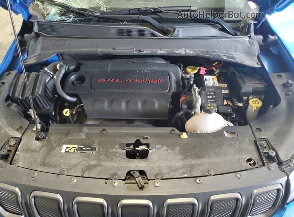3C4NJDDB0NT165708 2022 JEEP COMPASS Blue ძრავის განყოფილების ხედი