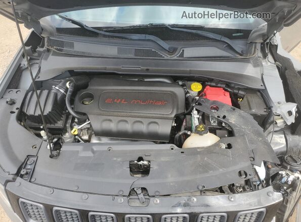 3C4NJDDB3LT244299 2020 JEEP COMPASS Серый Вид подкапотного пространства