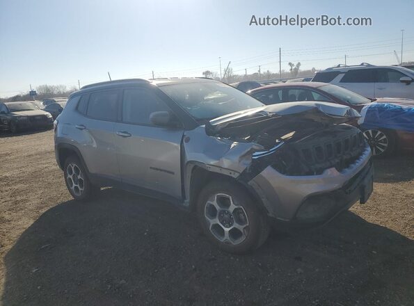 3C4NJDDB7NT145343 2022 JEEP COMPASS Silver Delantero derecho