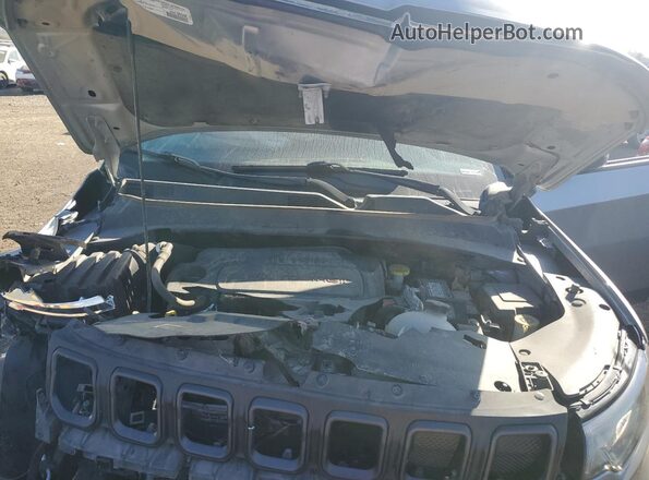 3C4NJDDB7NT145343 2022 JEEP COMPASS Silver Vista del compartimento del motor