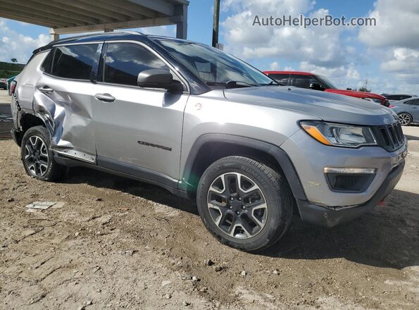 3C4NJDDBXLT208173 2020 JEEP COMPASS Серый Передняя правая четверть
