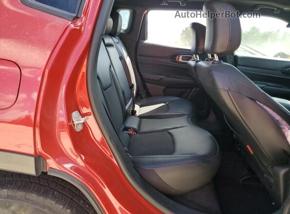 3C4NJDDN3RT589674 2024 JEEP COMPASS Red Սալոնի հետևի տեսք