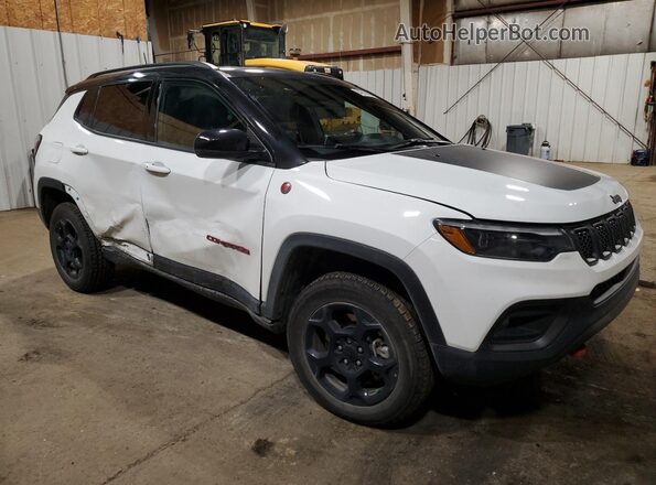 3C4NJDDN3RT590811 2024 JEEP COMPASS Белый Передняя правая четверть