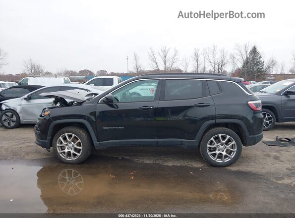 3C4NJDFB1NT128146 2022 JEEP COMPASS Black 360 interior view