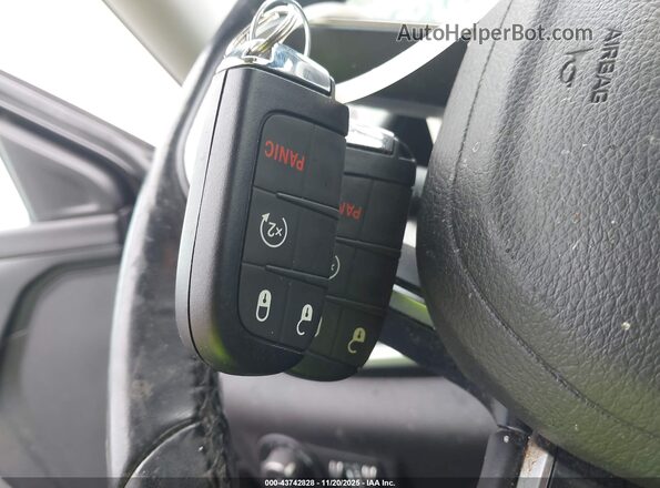 3C4NJDFB1NT128146 2022 JEEP COMPASS Black Dashboard view