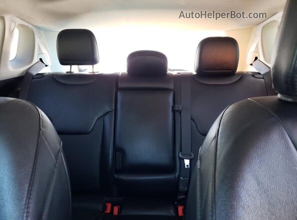 3C4NJDFB2NT230393 2022 JEEP COMPASS Белый Вид задних сидений