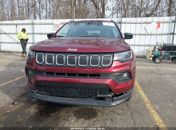 3C4NJDFB3NT186243 2022 JEEP COMPASS Бордовый Вид щитка приборов