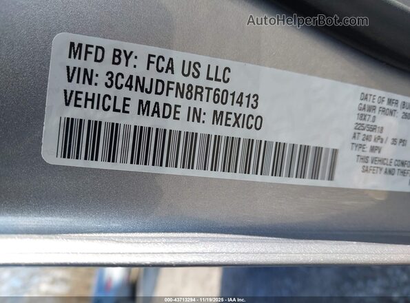 3C4NJDFN8RT601413 2024 JEEP COMPASS Silver Widok komory silnika