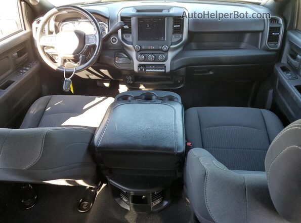 3C63R3GL4PG649883 2023 RAM 3500 Угольный Вид панели приборов