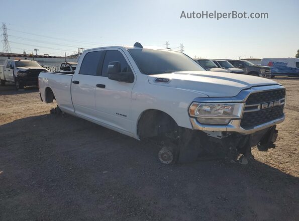 3C63R3HL9RG338855 2024 RAM 3500 White Przód prawy