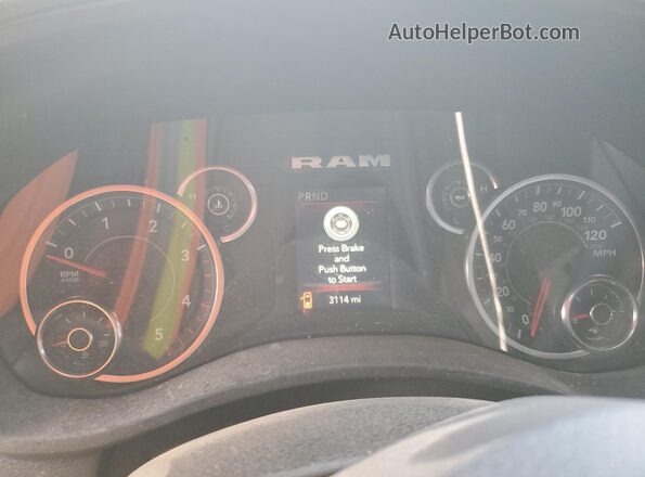 3C63R3HL9RG338855 2024 RAM 3500 White Widok zestawu wskaźników