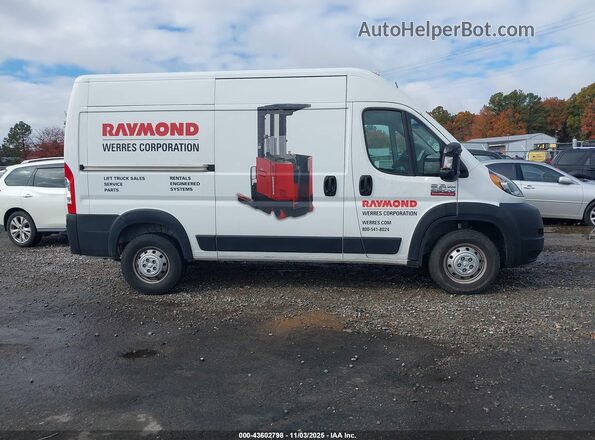 3C6LRVCG5NE110878 2022 RAM PROMASTER 2500 White Rear interior view